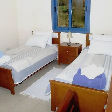 Villa Sea Front With Private Heated Pool, Quiet Area Paphos 322