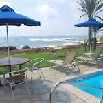 Villa Sea Front With Private Heated Pool, Quiet Area Paphos 322 *