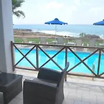 Villa Sea Front With Private Heated Pool, Quiet Area Paphos 322 Kissonerga
