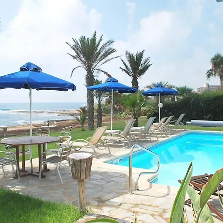 Sea Front With Private Heated Pool, Quiet Area Paphos 322 Kissonerga