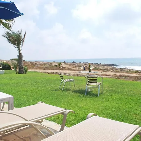 וילה Sea Front With Private Heated Pool, Quiet Area Paphos 322