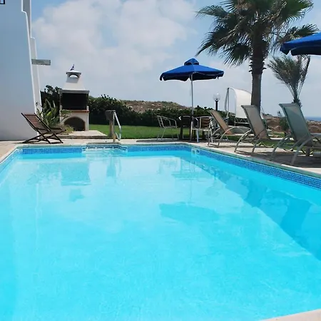 Villa Sea Front With Private Heated Pool, Quiet Area Paphos 322