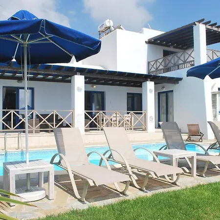 Sea Front With Private Heated Pool, Quiet Area Paphos 322