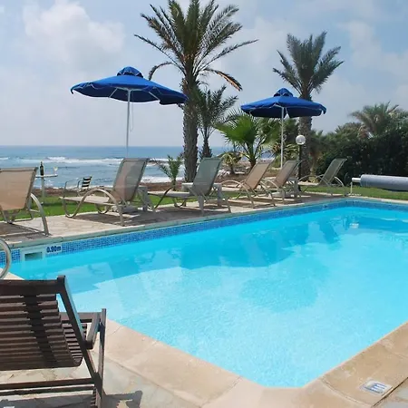 Villa Sea Front With Private Heated Pool, Quiet Area Paphos 322 Kissonerga