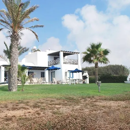 Sea Front With Private Heated Pool, Quiet Area Paphos 322 קיסונרגה