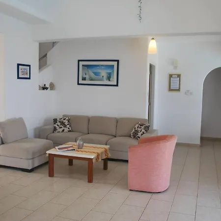 Sea Front With Private Heated Pool, Quiet Area Paphos 322 Villa Kissonerga