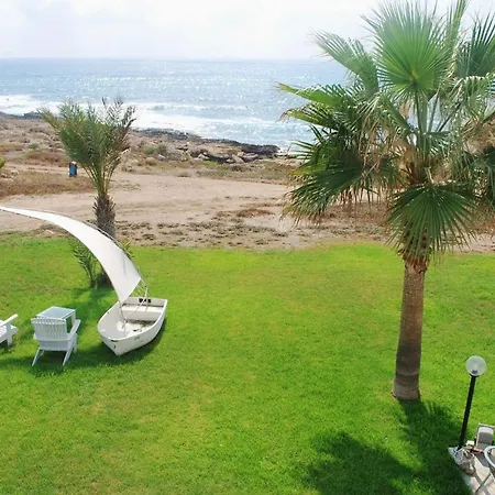 Sea Front With Private Heated Pool, Quiet Area Paphos 322 * Kissonerga