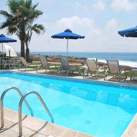 Sea Front With Private Heated Pool, Quiet Area Paphos 322 Villa