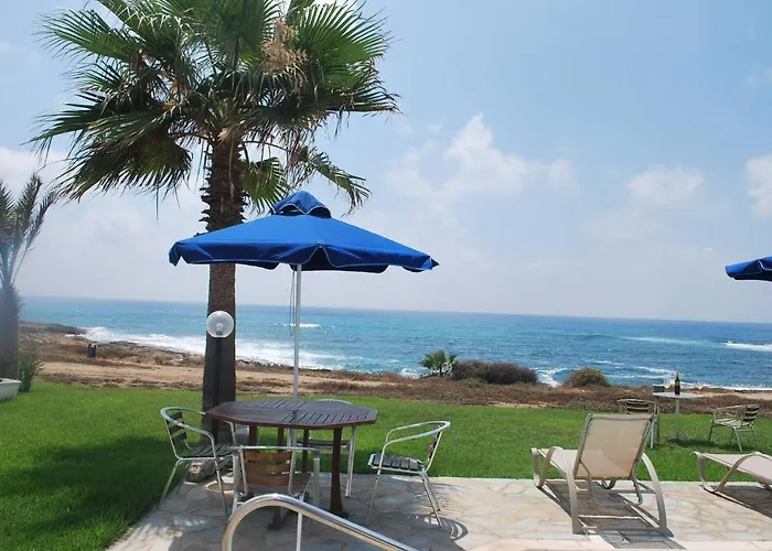 Vila Sea Front With Private Heated Pool, Quiet Area Paphos 322 Kissonerga