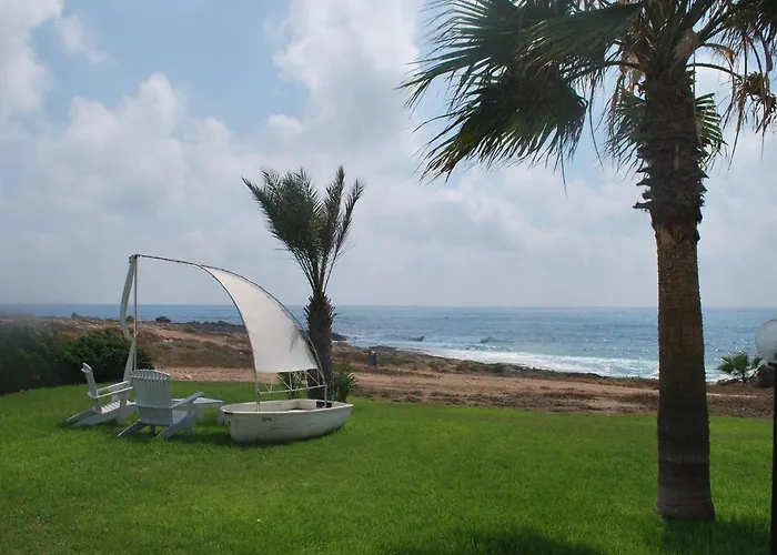 Vila Sea Front With Private Heated Pool, Quiet Area Paphos 322