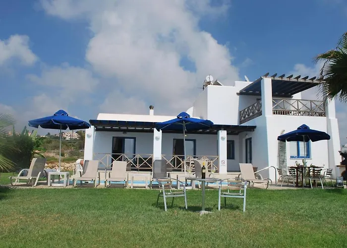 Villa Sea Front With Private Heated Pool, Quiet Area Paphos 322 Kissonerga