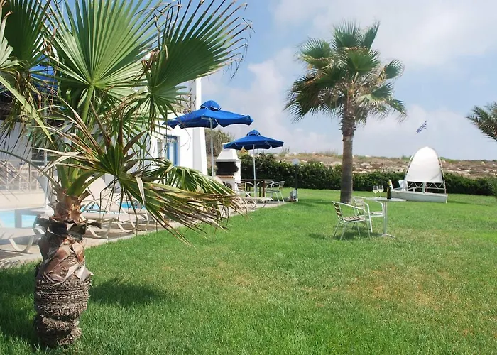 Sea Front With Private Heated Pool, Quiet Area Paphos 322 * Kissonerga