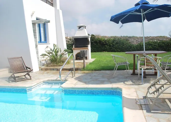 Villa Sea Front With Private Heated Pool, Quiet Area Paphos 322